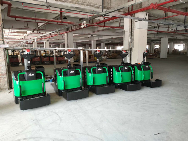 1.5噸的電動(dòng)搬運(yùn)車(chē)也會(huì)出現(xiàn)故障，這些你要知道！